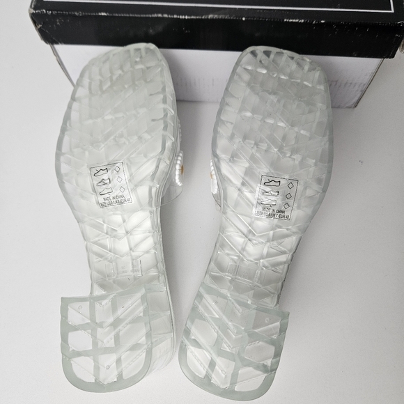 Daisies For Days Platform Mules - Picture 6 of 9